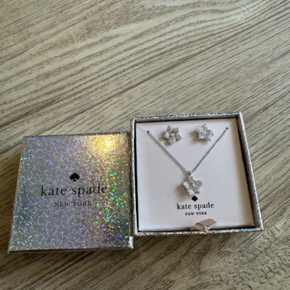 New Kate Spade Flower Stud Earrings & Necklace Set